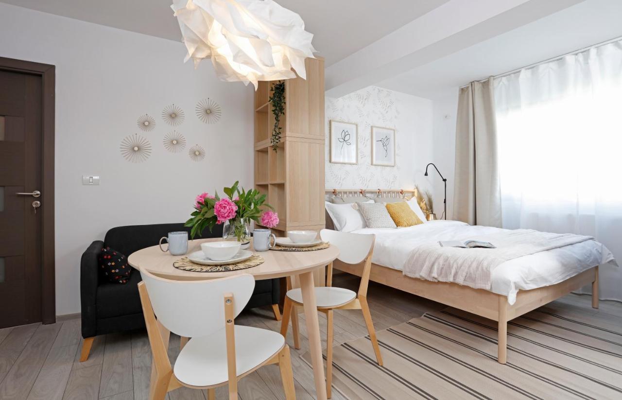 New & Cozy Studio In Ghencea + Netflix Boekarest Buitenkant foto